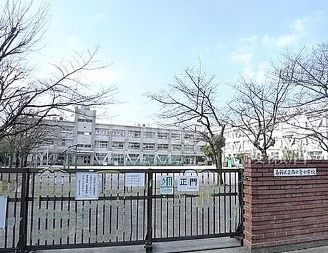 西小菅小学校の画像1