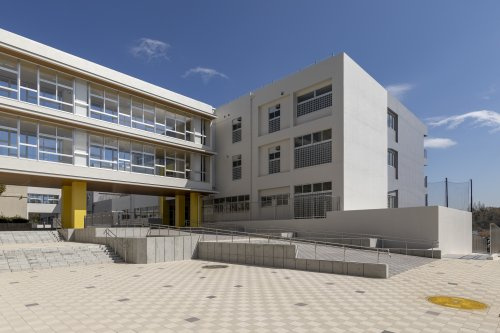 横浜市立義務教育学校緑園学園