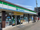 ファミリーマート 南大塚駅北口店