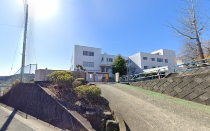 秦野市立渋沢小学校の画像1