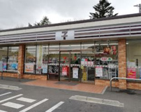 セブンイレブン山梨鳴沢店