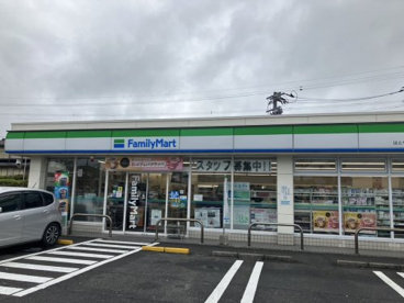 ファミリーマート　はとや新生町店の画像1