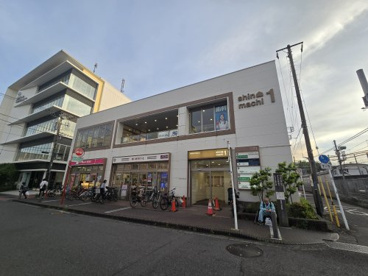 まいばすけっと 神奈川新町駅前店の画像1