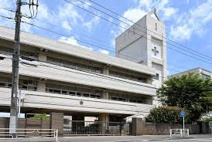 横浜市立浦島丘中学校