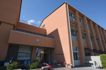 中学校 世田谷区立烏山中学校