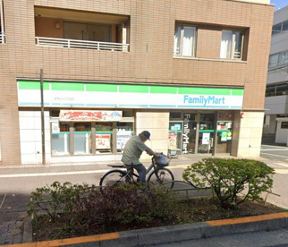 ファミリーマート 本駒込六丁目店の画像1