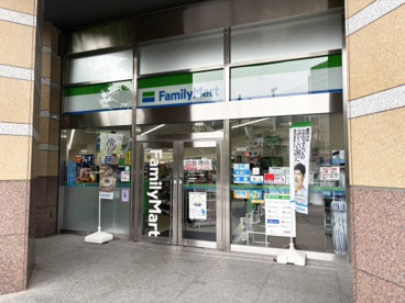 ゆうちょ銀行 本店 ファミリーマートオーバルコート大崎店内出張所の画像1