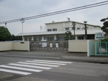 伊勢崎市立第三中学校の画像1