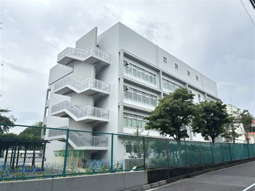 横浜市立長津田小学校