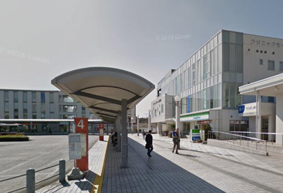 ファミリーマート 若葉台駅前店の画像1
