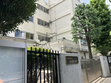 世田谷区立太子堂中学校の画像1