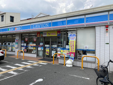ローソン 成育三丁目店の画像1