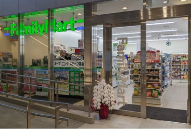 ファミリーマート KABUTO ONE店の画像1