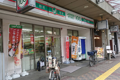 ローソンストア100 亀戸二丁目店の画像1