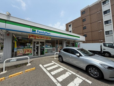 ファミリーマート　深江本町一丁目店の画像1
