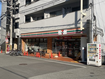 セブン-イレブン 大阪十三本町1丁目店の画像1
