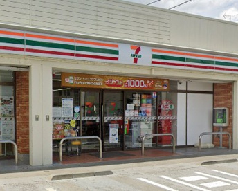 セブン-イレブン 横浜笹山団地前店の画像1