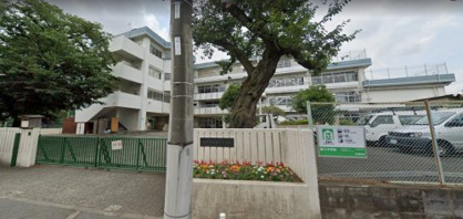 調布市立第六中学校の画像1