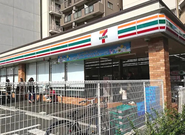 セブンイレブン 横浜不老町1丁目店の画像1