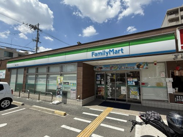 ファミリーマート 喜連七丁目店の画像1