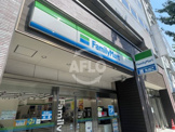ファミリーマート 江坂駅北店