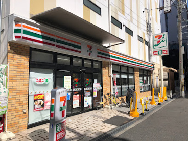 セブンイレブン 大阪道頓堀2丁目店の画像1