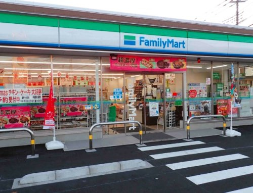 ファミリーマート