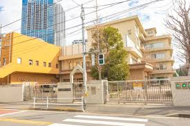 新宿区立新宿西戸山中学校の画像1