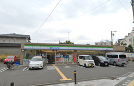 ファミリーマート曽根東町店
