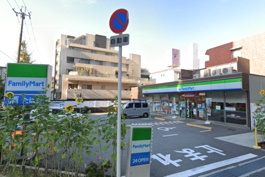 ファミリーマート緑地公園駅西店