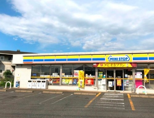 ミニストップ 嵐山川島店の画像