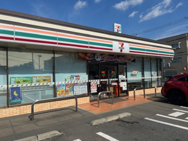 セブンイレブン横浜吉田東1丁目店の画像1