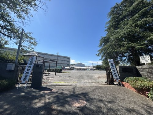 横浜市立中川小学校の画像