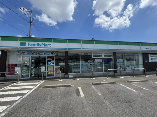 コンビニエンスストア ファミリーマート岩槻本宿店
