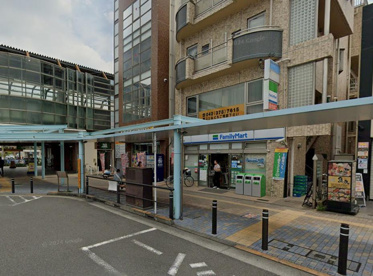 ファミリーマート 矢野口駅前店の画像1