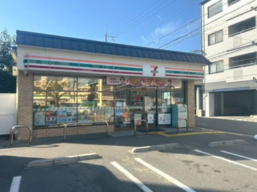 セブンイレブン 西京極西大丸町店の画像1