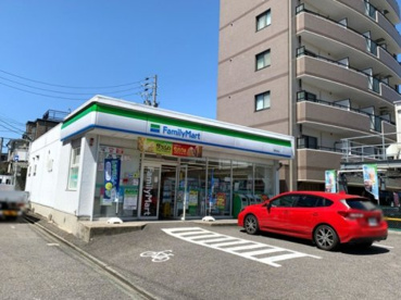 ファミリーマート 西矢田店の画像1