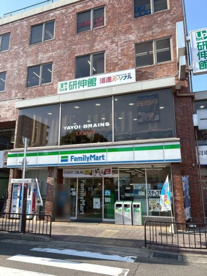 ファミリーマート 阪急桂駅前店の画像1