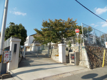 飛松中学校