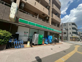 ローソンストア100飛田給駅北口