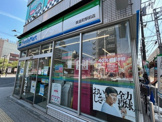 コンビニエンスストア ファミリーマート 黄金町駅前店