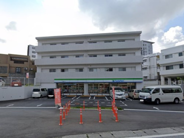 ファミリーマート　那覇繁多川店の画像1