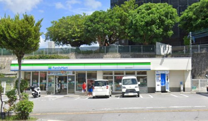 ファミリーマート 寄宮中学校前店の画像1