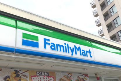 ファミリーマート堺大庭寺店の画像1