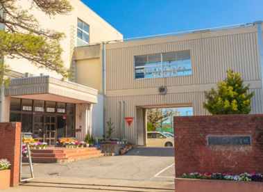 川口市立戸塚中学校の画像1