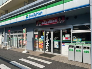 ファミリーマート横浜西寺尾一丁目店の画像1