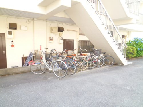 敷地内無料自転車置き場