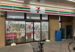 セブンイレブン 川崎向河原駅前店の画像1