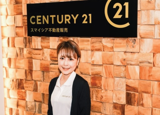 安達 麻衣子の画像