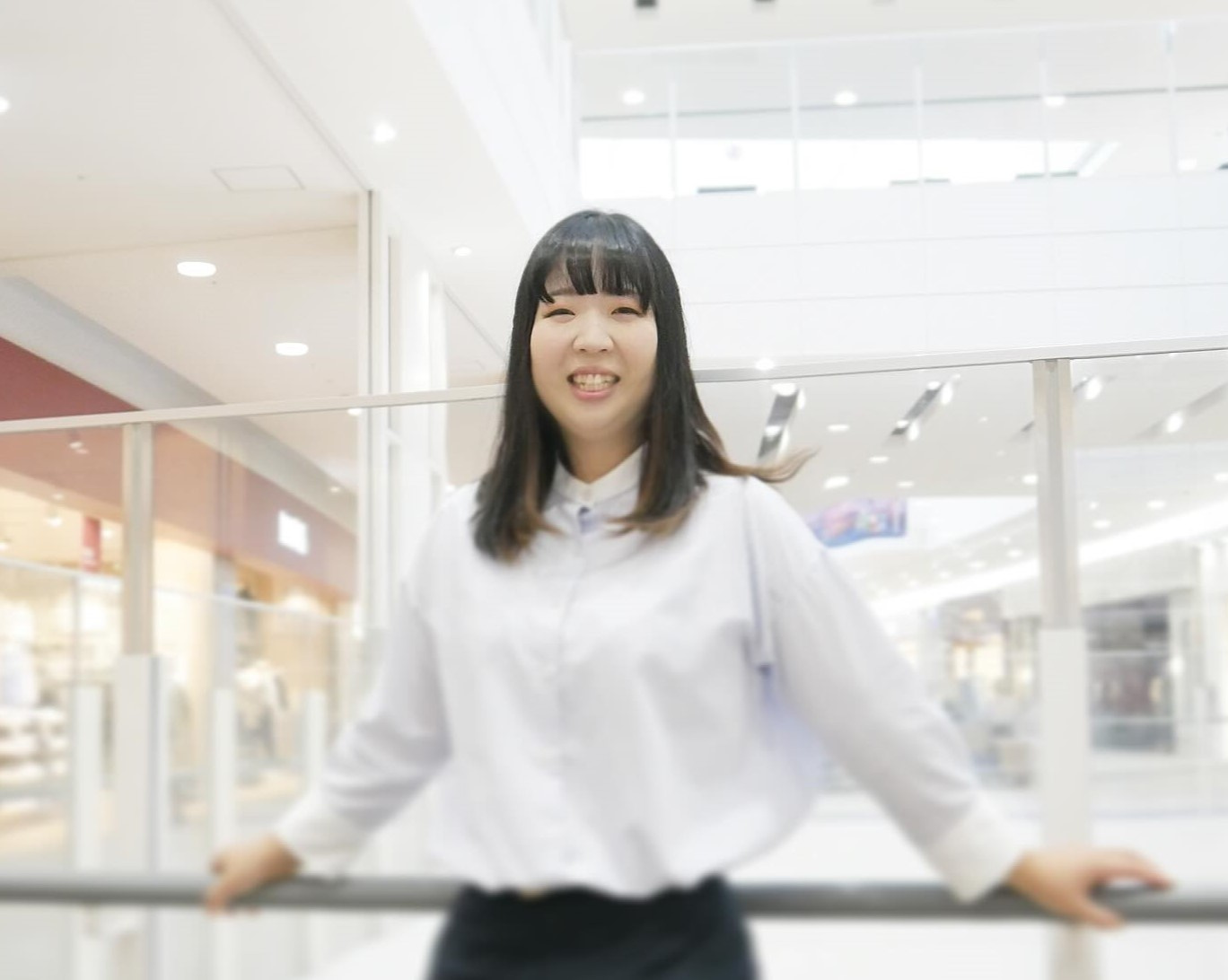 岡野七美(オカノナナミ)の画像